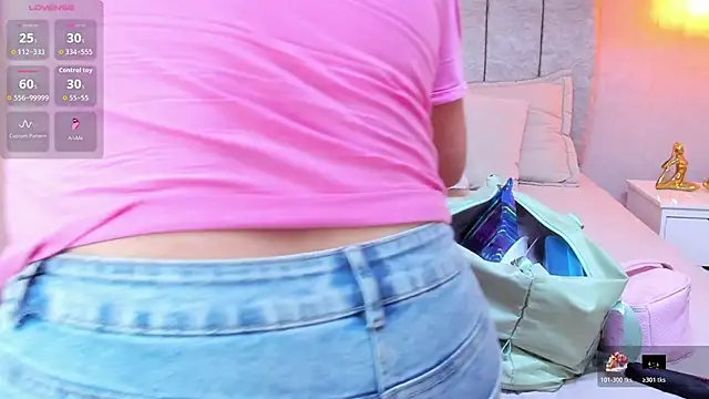 Snapshot of tutu_milf chatting on October 23, 2025, 7:12 pm tutu milf online show from October 23, 2025, 7:12 pm