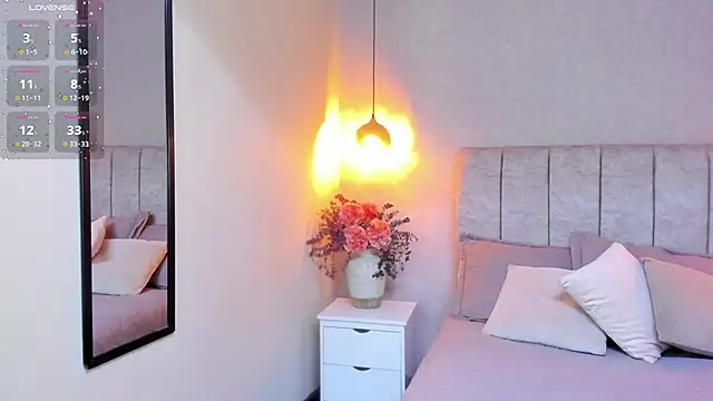 Snapshot of tutu_milf chatting on October 30, 2025, 7:11 pm tutu milf online show from October 30, 2025, 7:11 pm