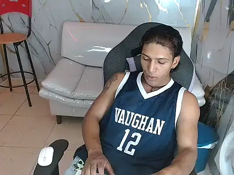 mau elixxx online show from January 18, 2026, 4:32 pm