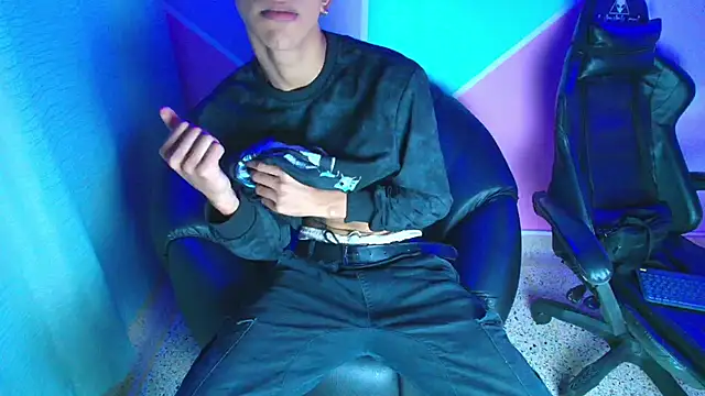 Snapshot of hares_mds chatting on December 2, 2025, 3:36 pm hares mds online show from December 2, 2025, 3:36 pm