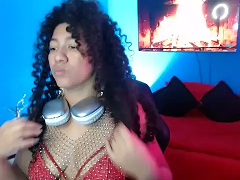 Snapshot of bellacrespalatina chatting on November 6, 2025, 11:58 am bellacrespalatina online show from November 6, 2025, 11:58 am