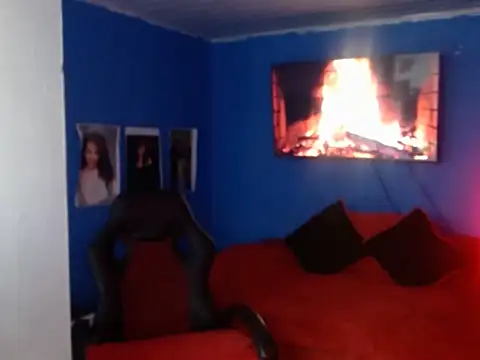 Snapshot of bellacrespalatina chatting on November 28, 2025, 7:14 pm bellacrespalatina online show from November 28, 2025, 7:14 pm