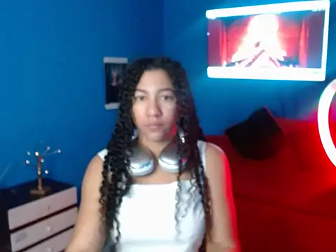 Snapshot of bellacrespalatina chatting on November 20, 2025, 4:40 pm bellacrespalatina online show from November 20, 2025, 4:40 pm