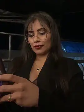 Jade Zephyra online show from March 6, 2026, 11:55 pm