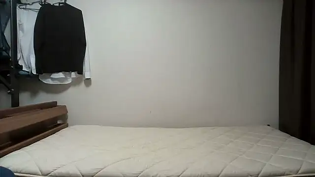 YU-KI00 online show from October 25, 2025, 1:23 pm