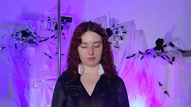 Snapshot of AnnTerry_ chatting on October 21, 2025, 8:36 am AnnTerry online show from October 21, 2025, 8:36 am