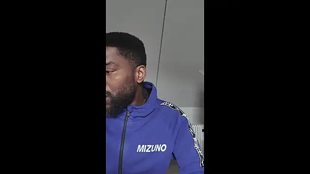 Hungry Honey28 online show from February 8, 2026, 11:08 am