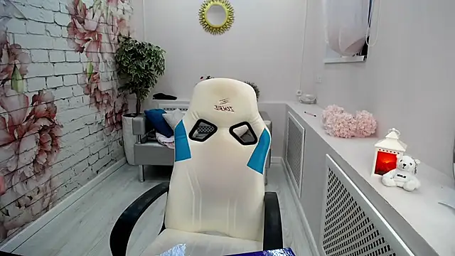 Cutie Asya online show from January 12, 2026, 5:03 am