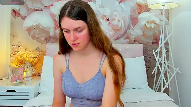 JaneBrowni online show from August 3, 2026, 12:22 pm