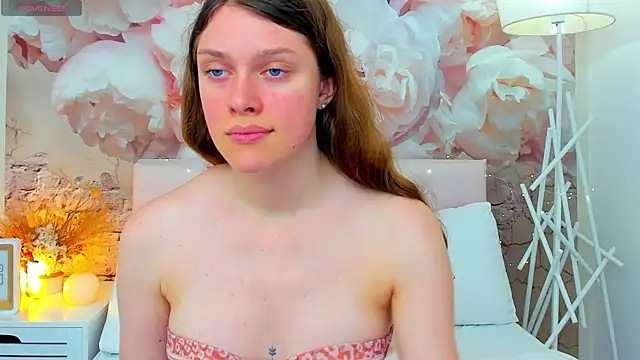 JaneBrowni online show from June 28, 2026, 12:11 pm