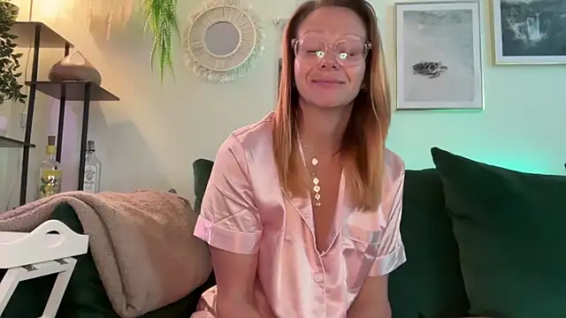 MelodyRoseUk online show from April 30, 2026, 8:10 am