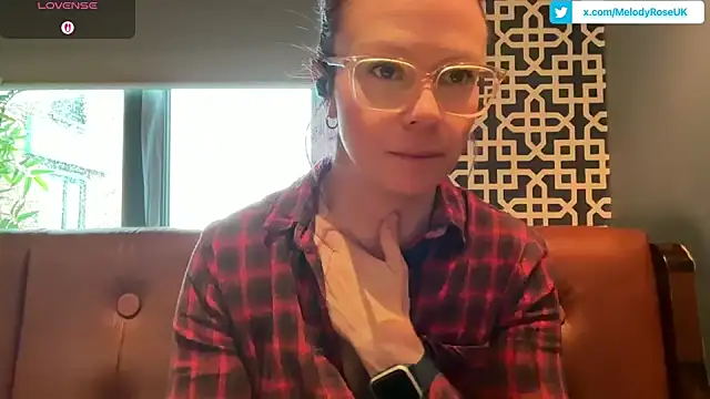 Snapshot of MelodyRoseUk chatting on February 6, 2026, 10:55 am MelodyRoseUk online show from February 6, 2026, 10:55 am