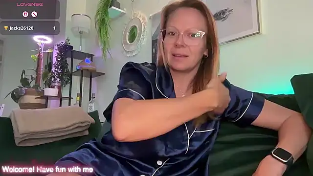 MelodyRoseUk online show from June 7, 2026, 8:41 am