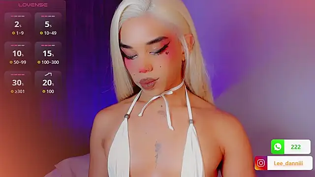 DanniLee  online show from February 13, 2026, 9:04 pm