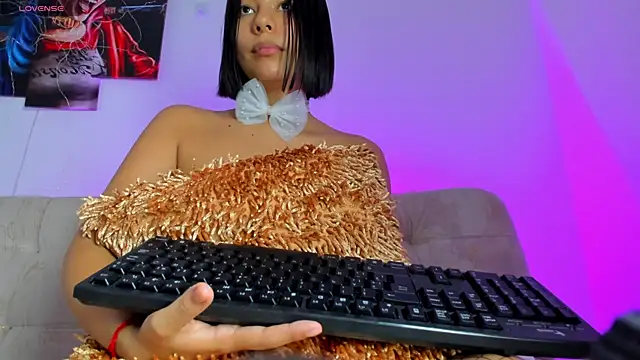 Snapshot of ZoeBruneet chatting on December 24, 2024, 11:22 pm ZoeBruneet online show from December 24, 2024, 11:22 pm