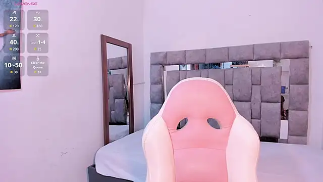 Snapshot of zulyjones chatting on October 9, 2025, 7:14 pm zulyjones online show from October 9, 2025, 7:14 pm