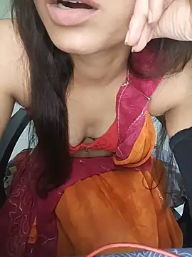 Snapshot of Hot__Mirchi chatting on July 28, 2026, 3:21 pm Hot Mirchi online show from July 28, 2026, 3:21 pm