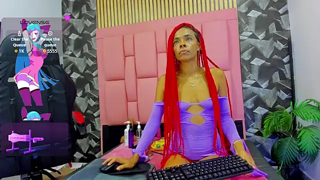 Brithanyslim online show from April 28, 2026, 7:07 pm