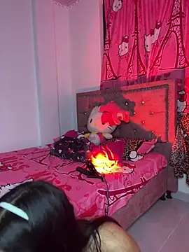 EmySofia online show from February 13, 2026, 5:07 am