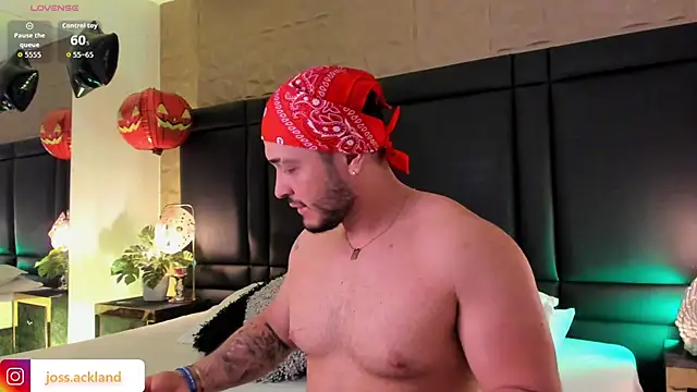 JossAckland online show from October 30, 2025, 7:55 pm