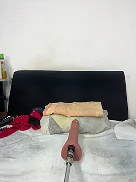 chiquimaturesexy online show from June 13, 2026, 9:13 pm