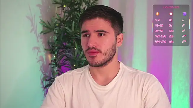 Snapshot of Tony_Wylie chatting on November 28, 2025, 10:37 am Tony Wylie online show from November 28, 2025, 10:37 am