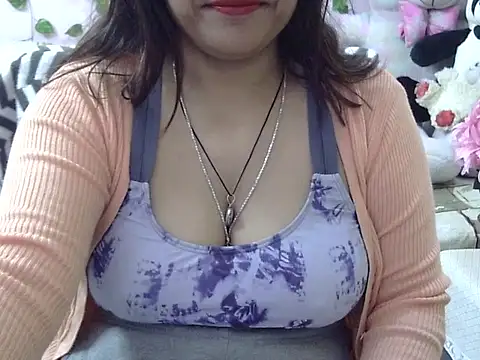 Snapshot of Bold_Pooja chatting on February 4, 2026, 5:46 am Bold Pooja online show from February 4, 2026, 5:46 am