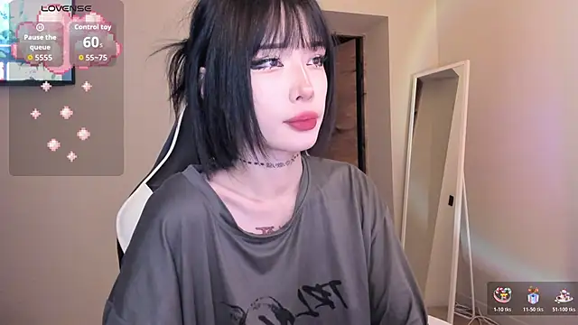 Snapshot of Velvetsky_1 chatting on March 24, 2026, 6:19 pm Velvetsky 1 online show from March 24, 2026, 6:19 pm