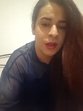 Snapshot of perla97 chatting on December 18, 2024, 5:31 pm perla97 online show from December 18, 2024, 5:31 pm