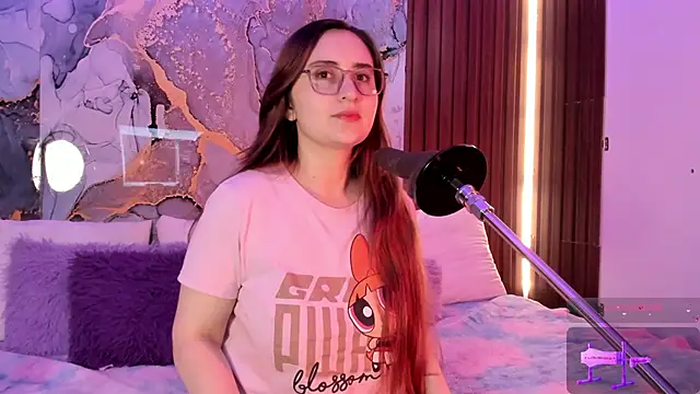 centaurigirl online show from November 2, 2025, 4:45 pm