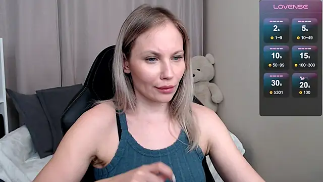 Sunny bunny6 online show from February 25, 2026, 1:44 pm