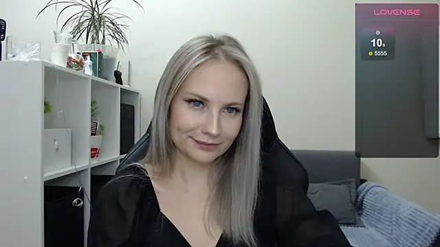 Sunny bunny6 online show from January 30, 2025, 4:24 pm