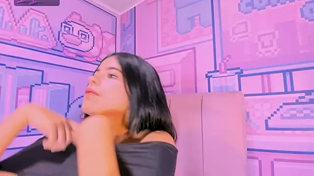  18alice online show from February 9, 2025, 10:32 pm