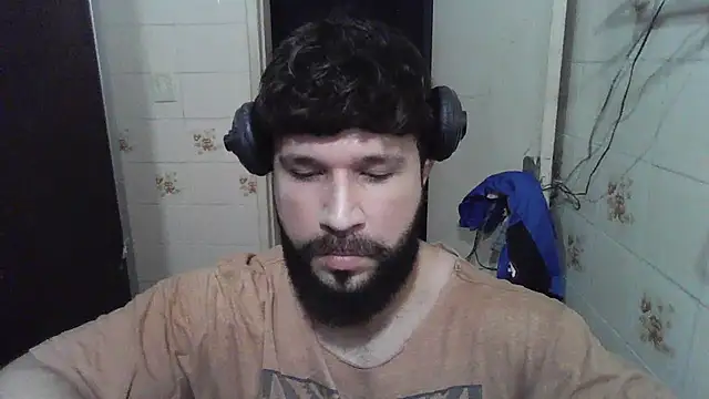 Snapshot of Cauan-t chatting on January 18, 2025, 11:22 pm Cauan-t online show from January 18, 2025, 11:22 pm