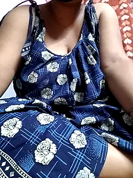 BERRY 00 online show from February 28, 2026, 5:45 pm