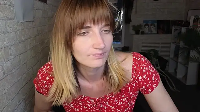Nika Kitten online show from May 7, 2026, 10:51 am