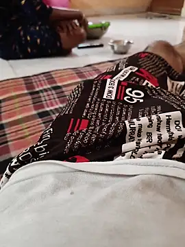 tncute callboyi online show from October 28, 2025, 5:39 am