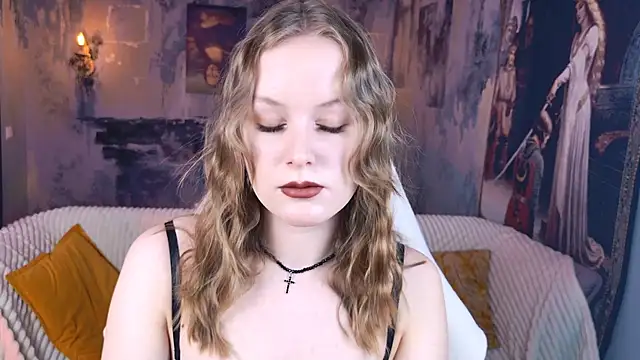 VivienLeeigh online show from February 21, 2026, 1:07 am