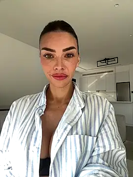 Snapshot of krissiswrld- chatting on November 23, 2025, 11:53 am krissiswrld- online show from November 23, 2025, 11:53 am