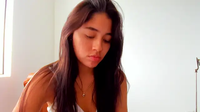 Snapshot of AriaMontgomery chatting on July 4, 2026, 7:51 pm AriaMontgomery online show from July 4, 2026, 7:51 pm