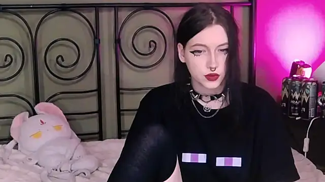 Snapshot of BlackyTea chatting on November 29, 2025, 10:32 pm BlackyTea online show from November 29, 2025, 10:32 pm