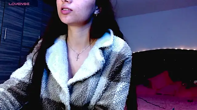 holy juli online show from December 22, 2025, 4:23 am