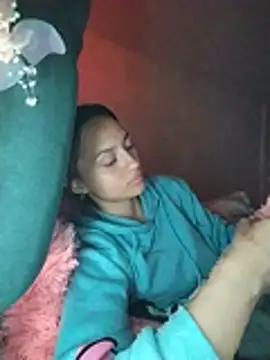 Snapshot of holy_juli chatting on July 30, 2026, 3:49 am holy juli online show from July 30, 2026, 3:49 am