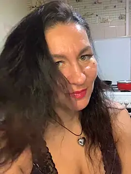 Snapshot of Tina_Moretti chatting on February 20, 2025, 9:20 pm Tina Moretti online show from February 20, 2025, 9:20 pm