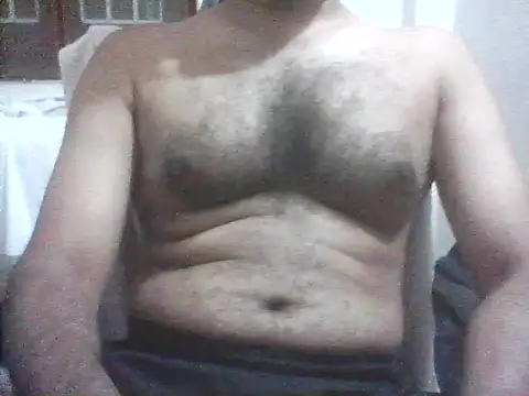 Snapshot of knighttriderr chatting on December 8, 2024, 6:28 pm knighttriderr online show from December 8, 2024, 6:28 pm