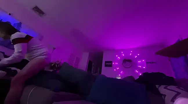 onlym4m online show from February 14, 2025, 10:58 pm