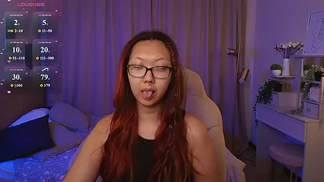 Snapshot of Marine_Vact chatting on June 24, 2026, 4:27 pm Marine Vact online show from June 24, 2026, 4:27 pm