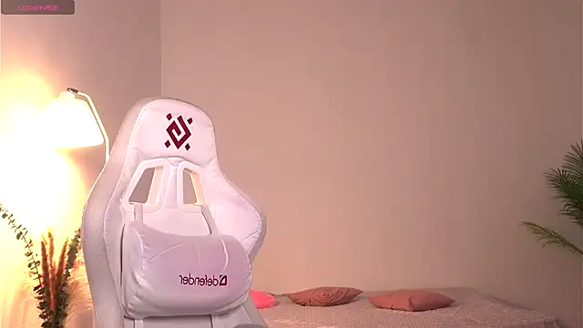 Snapshot of dragon_ink chatting on October 28, 2025, 7:18 am dragon ink online show from October 28, 2025, 7:18 am