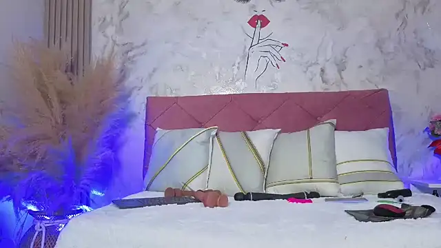 EMILY ROUSSE71 online show from March 20, 2026, 8:21 pm