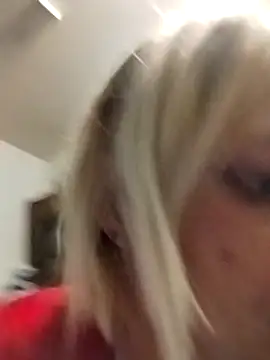 Playmate86 online show from December 3, 2024, 7:05 am